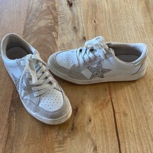 Steve Madden Gussie Sneakers 10